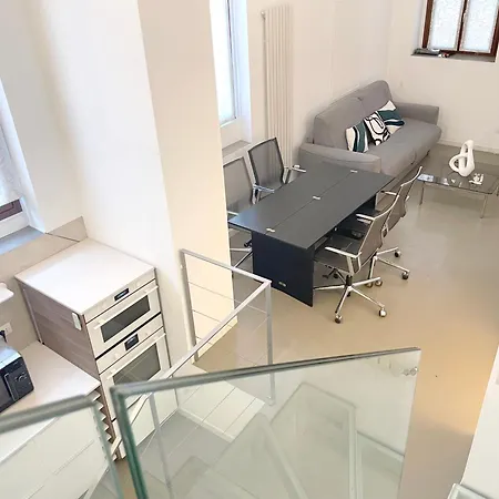 Flatsharing - Collegno 3 Level Loft 公寓 *