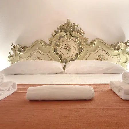Flatsharing - Collegno 3 Level Loft *